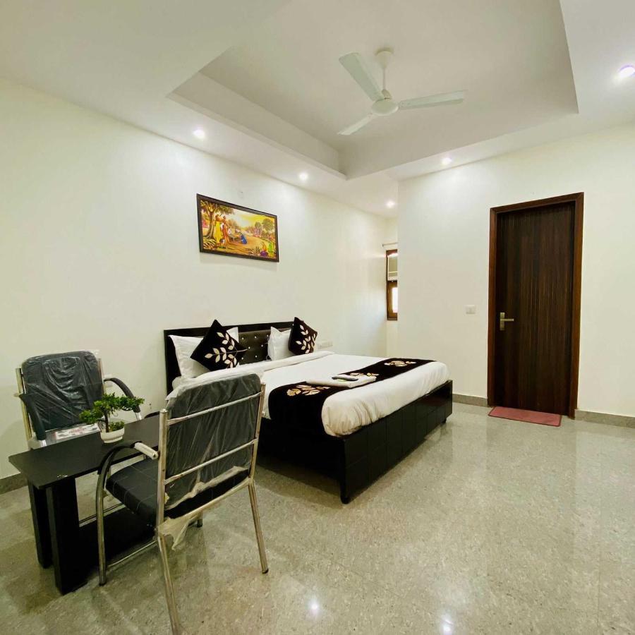 Hotel O K R Resdiancy Near Botanic Garden Of Indian Republic Noida Extérieur photo