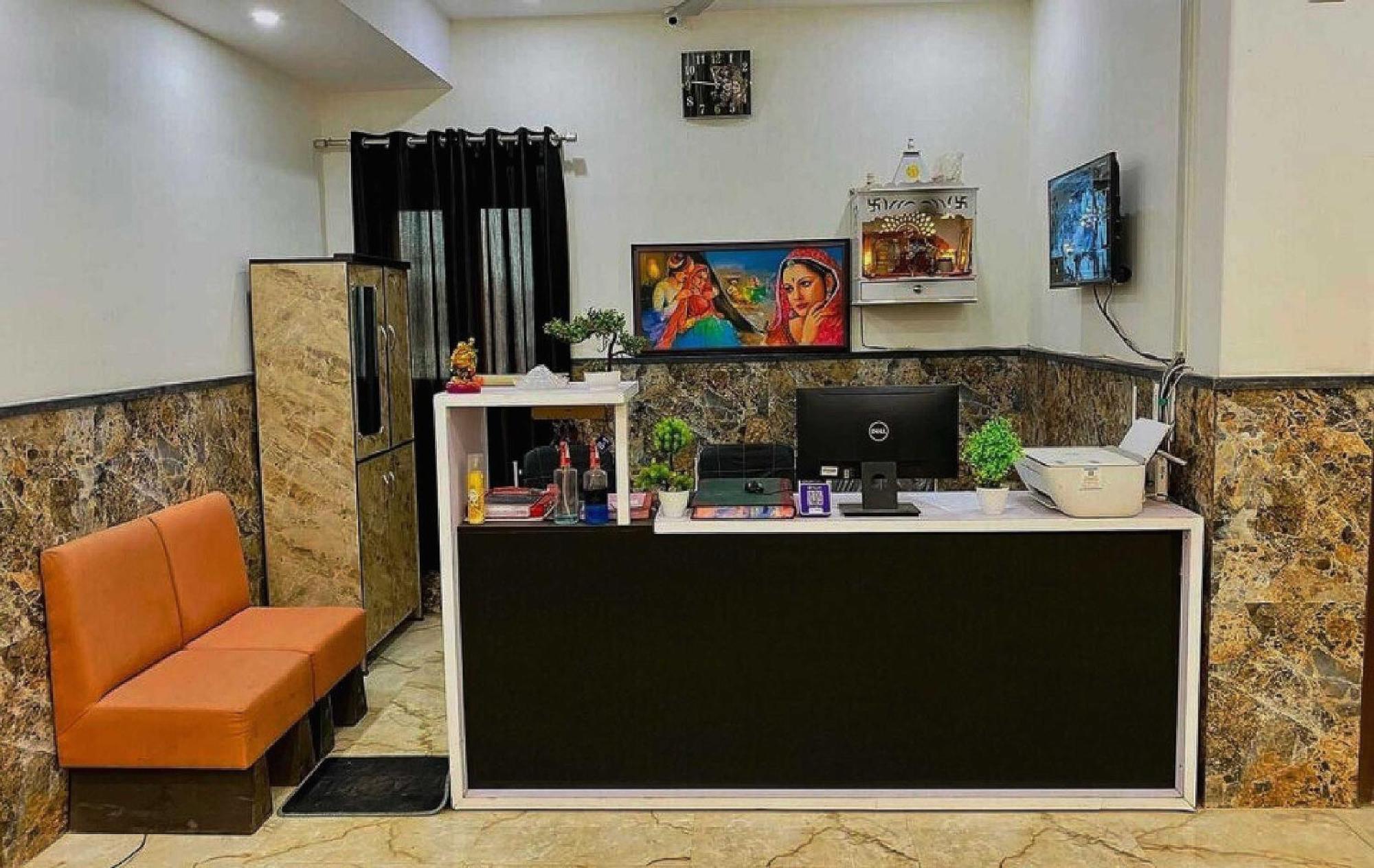 Hotel O K R Resdiancy Near Botanic Garden Of Indian Republic Noida Extérieur photo